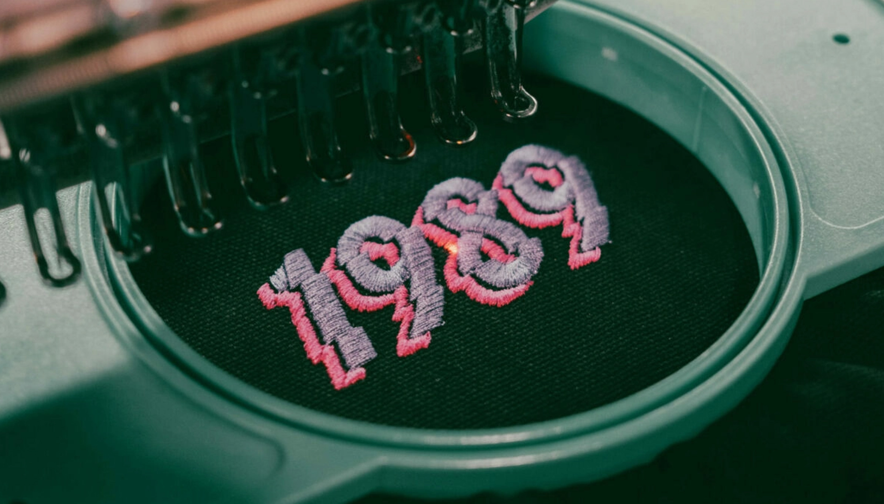 Atelier de marquage broderie Kom&eacute;r&egrave;s