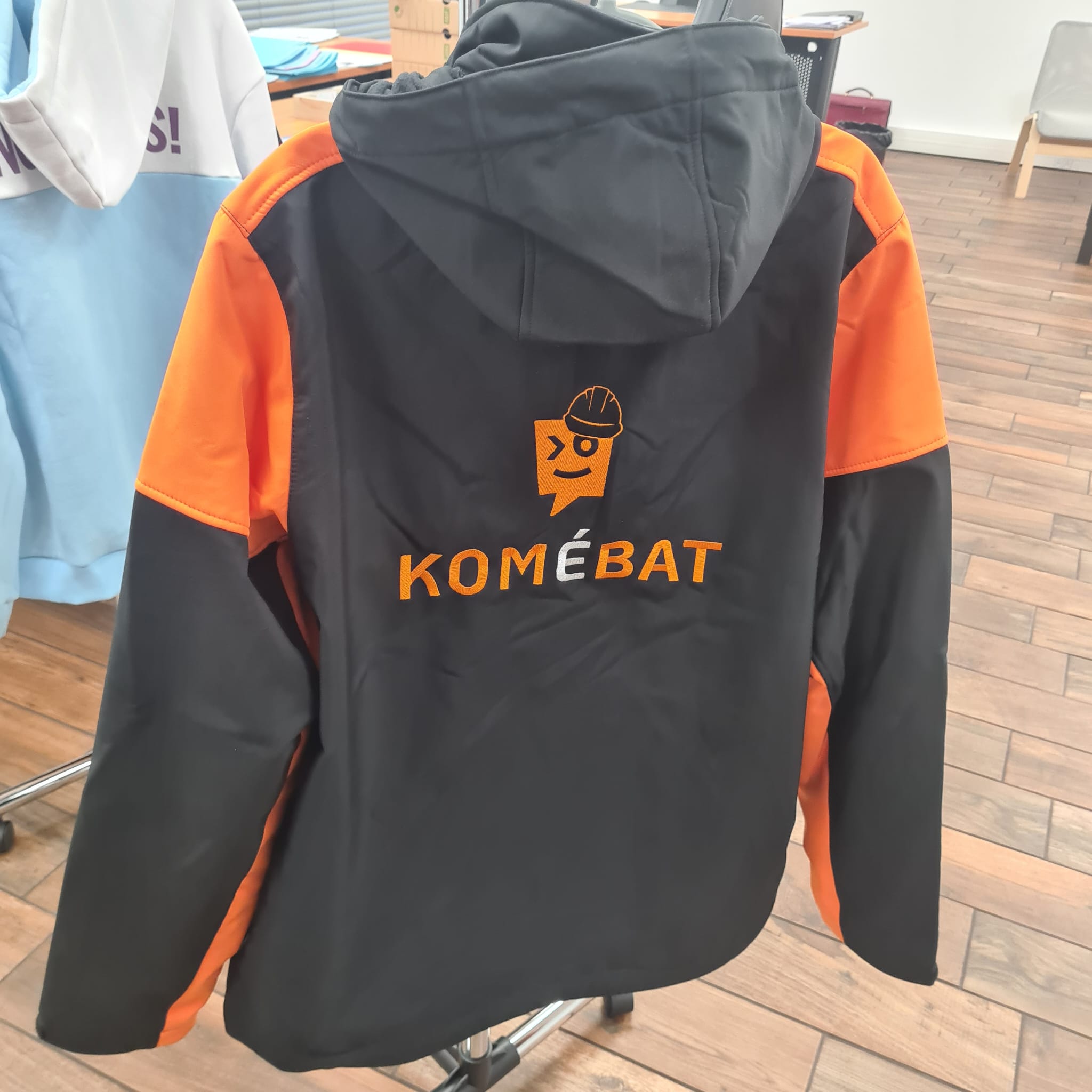 veste softshell ecoresponsable pour komebat par komeres